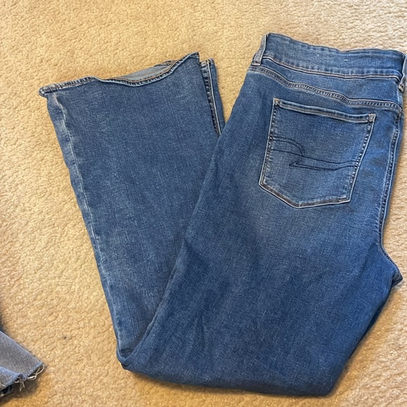 American eagle HI-rise artist flare jeans size 20 Long - Picture 2 of 6